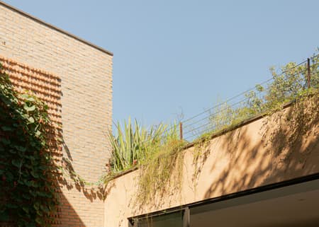 Tamanás House